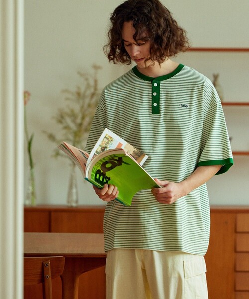 FREAK'S STORE（フリークスストア）の「TOWN CRAFT/タウンクラフト 別注 ピンボーダーヘンリーネック ショートスリーブTシャツ/半袖Tシャツ（Tシャツ/カットソー・メンズ・ホワイト/ブラック/ブルー/グリーン・MEDIUM/LARGE）」の4枚目の写真