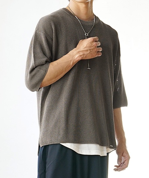 MinoriTY(マイノリティ)の「【MinoriTY】ビッグシルエットサマーニット クルーネック 5分袖/半袖 夏服 秋服 メンズ 無地 Tシャツ(ニット/セーター・メンズ・グリーン/グレイッシュベージュ/レッド/ブラック/ライトグレー・L/M/S)」の14枚目の写真