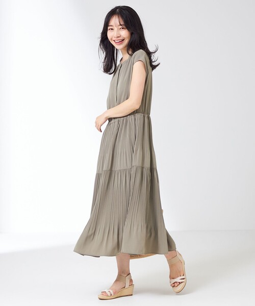ANY SIS(エニィスィス)の「【洗える】プリーツティアード ワンピース(ワンピース・レディース・ネイビー系/ライラック系/カーキ系・2/3/1)」の6枚目の写真