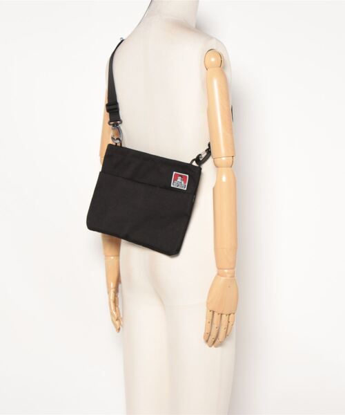 BEN DAVIS（ベンデイビス）の「《BEN DAVIS》Sacoche SHOULDER（ショルダーバッグ・メンズ・ブラック×ブラック・FREE）」の3枚目の写真