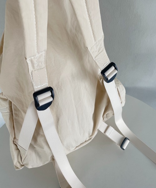 CLEA（クレア）の「ドローストリング大容量リュック（バックパック/リュック・レディース・アイボリー/ブラック/ブルー/カーキ/ベージュ/グレー・FREE）」の18枚目の写真