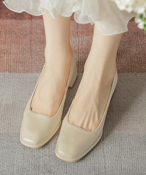 Dewlily(デューリリー)の「シンプルパンプスヒール(パンプス・レディース・アイボリー/ブラック・38/39/36/37)」の5枚目の写真