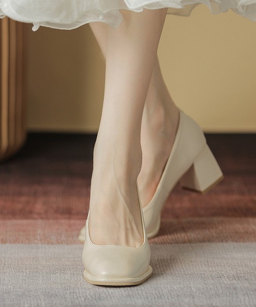 Dewlily(デューリリー)の「シンプルパンプスヒール(パンプス・レディース・アイボリー/ブラック・38/39/36/37)」の18枚目の写真