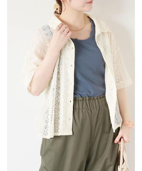 ehka sopo（エヘカソポ）の「レース半袖シャツ（シャツ/ブラウス・レディース・キナリ/サックスブルー/ブラック/オフホワイト・F）」の3枚目の写真
