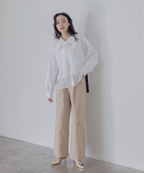 Eimee Law(エイミーロウ)の「ボウタイカフスレースブラウス(シャツ/ブラウス・レディース・オフホワイト/ブラック/グレー系/ホワイト系/ブラック系/サックスブルー・38/FREE)」の7枚目の写真