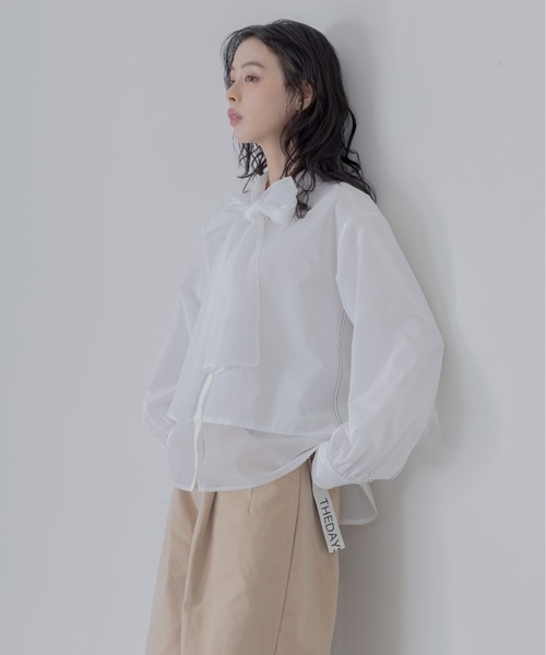 Eimee Law(エイミーロウ)の「ボウタイカフスレースブラウス(シャツ/ブラウス・レディース・オフホワイト/ブラック/グレー系/ホワイト系/ブラック系/サックスブルー・38/FREE)」の11枚目の写真