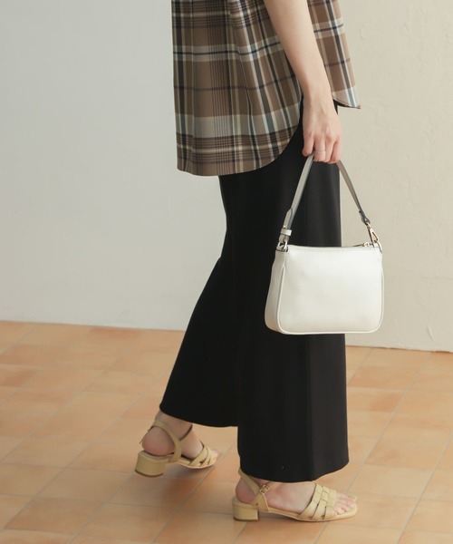 URBAN RESEARCH DOORS(アーバンリサーチドアーズ)の「『UR GREEN』リブカットストレートスカート(スカート・レディース・アイボリー/ブラック・MEDIUM)」の3枚目の写真