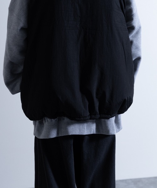 NYLAUS（ナイラス）の「Washed Nylon Super Loose Padded Military Vest / ワッシャーナイロン スーパールーズ フェイクダウン ミリタリーベスト（ダウンベスト・メンズ・オリーブ/セージグリーン/ブラック・L/M）」の12枚目の写真