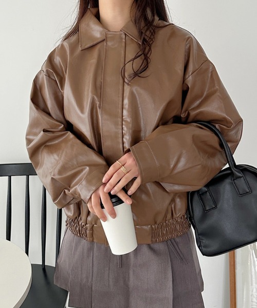 CLEA(クレア)の「ヴィンテージライクフェイクレザージャケット(ブルゾン・レディース・ブラック/ブラウン・M/L)」の9枚目の写真