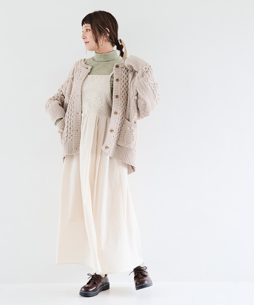 Crisp（クリスプ）の「ポンポンニットカーディガン（ニット/セーター・レディース・ベージュ/オリーブ/ブルー・FREE）」の16枚目の写真