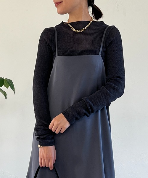un dix cors（アンディコール）の「シアーラメハイネックニット（ニット/セーター・レディース・チャコールグレー/ベージュ・FREE）」の2枚目の写真