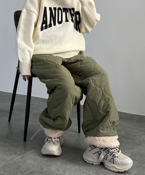 ISOOK（アイスー）の「【ISOOK / アイスー】キルティングカーゴパンツ / ボア 中綿パンツ キルティングパンツ ストレートパンツ ZOZOTOWN限定（カーゴパンツ・レディース・アイボリー/カーキ/ブラック・FREE）」の5枚目の写真