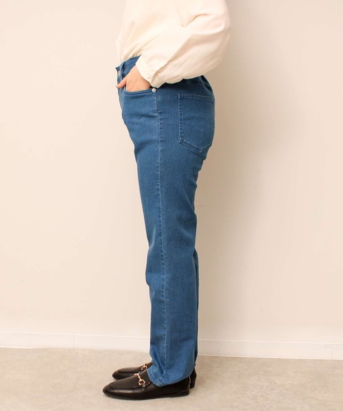 MB mint breeze(エムビーミントブリーズ)の「【L~5L 大きいサイズ】ソフト デニム ストレート パンツ(デニムパンツ・レディース・ネイビー/ブルー・4L/3L/L/LL/5L)」の12枚目の写真
