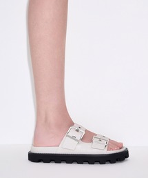 CHARLES & KEITH | Trill トリル グロメットダブルストラップスライド(サンダル)