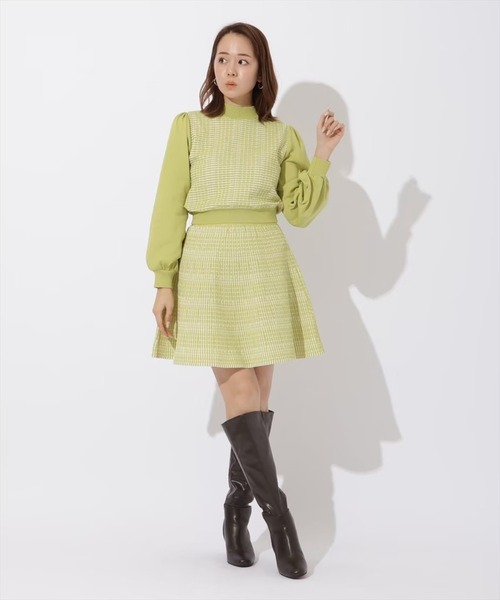 AND COUTURE（アンドクチュール）の「ジャガードニットミニスカート（スカート・レディース・ブラック/グリーン・MEDIUM）」の6枚目の写真