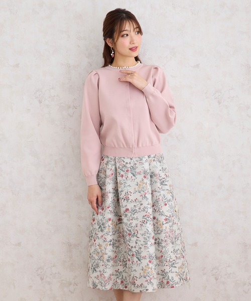 Rose Tiara(ローズティアラ)の「パワーショルダーニットカーディガン(ニット/セーター・レディース・ネイビー/オフホワイト/ピンク・46/38/42)」の3枚目の写真