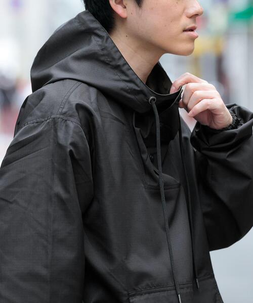 ITEMS URBANRESEARCH(アイテムズ アーバンリサーチ)の「TAION Military Reversible Anorak(その他アウター・メンズ・その他1/グリーン系その他/ブラック/オリーブ・MEDIUM/LARGE)」の6枚目の写真
