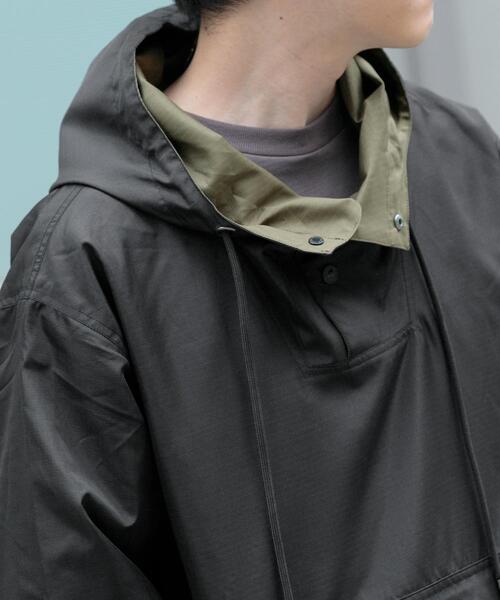 ITEMS URBANRESEARCH(アイテムズ アーバンリサーチ)の「TAION Military Reversible Anorak(その他アウター・メンズ・その他1/グリーン系その他/ブラック/オリーブ・MEDIUM/LARGE)」の7枚目の写真
