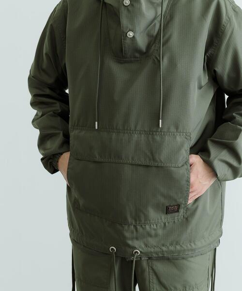 ITEMS URBANRESEARCH(アイテムズ アーバンリサーチ)の「TAION Military Reversible Anorak(その他アウター・メンズ・その他1/グリーン系その他/ブラック/オリーブ・MEDIUM/LARGE)」の20枚目の写真