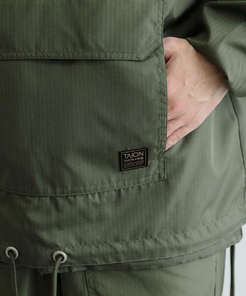 ITEMS URBANRESEARCH(アイテムズ アーバンリサーチ)の「TAION Military Reversible Anorak(その他アウター・メンズ・その他1/グリーン系その他/ブラック/オリーブ・MEDIUM/LARGE)」の21枚目の写真