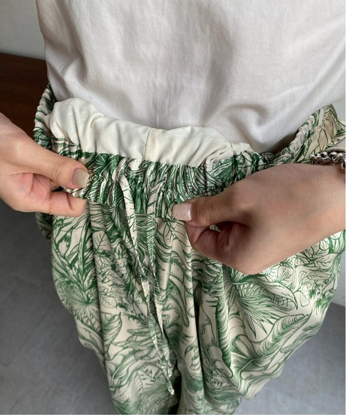 DouDou（ドゥドゥ）の「【WEB限定】リーフ柄イージーパンツ（その他パンツ・レディース・ブラック/グリーン/ブラウン・FREE）」の16枚目の写真