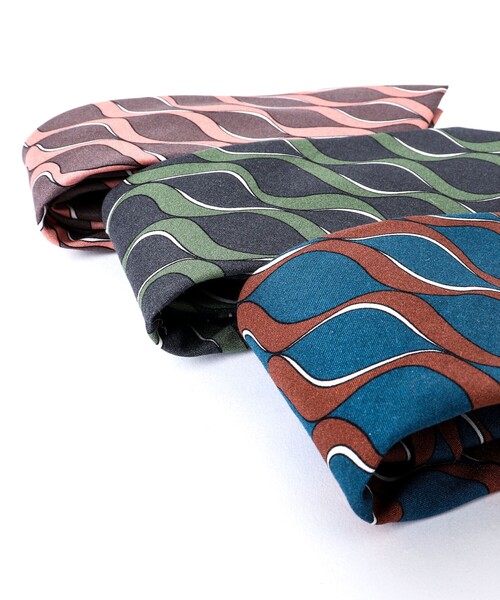 NOLLEY’S(ノーリーズ)の「EMME EFFE ウェーブモーションプリントネクタイ(ネクタイ・メンズ・ブルー系その他/ピンク系その他/グレー系その他・FREE)」の15枚目の写真