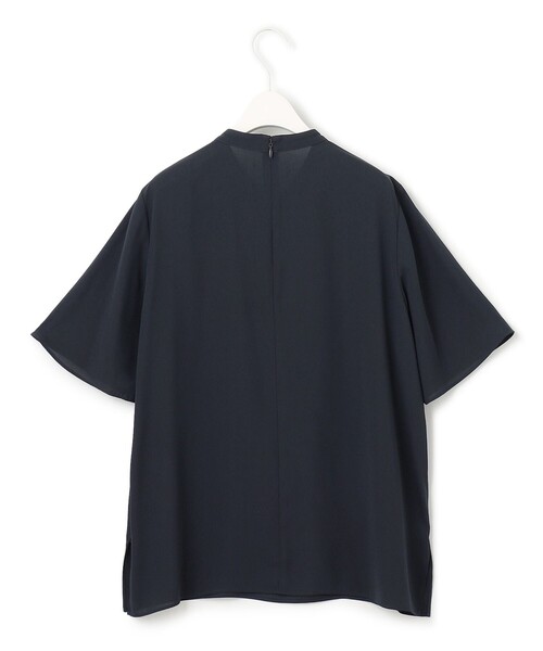 ICB(アイシービー)の「【接触冷感・UVケア・速乾・洗える】BackSatinAmunzen 5分袖スカーフタイブラウス(シャツ/ブラウス・レディース・アイボリー系/ネイビー系・X-SMALL/SMALL/MEDIUM)」の12枚目の写真