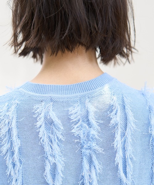 Rouge vif Anna（ルージュヴィフアンナ）の「フリンジニットノースリーブプルオーバー（ニット/セーター・レディース・ブラック/ベージュ/ホワイト/サックスブルー・フリー）」の7枚目の写真