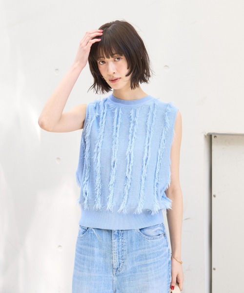 Rouge vif Anna（ルージュヴィフアンナ）の「フリンジニットノースリーブプルオーバー（ニット/セーター・レディース・ブラック/ベージュ/ホワイト/サックスブルー・フリー）」の21枚目の写真