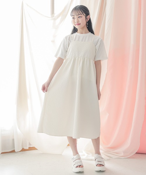 セール】フラワーエンボス キャミワンピース＆Tシャツセット