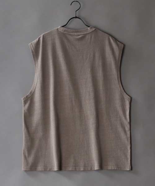 SITRY（シトリー）の「Pigment Graphic No Sleeve Shirt/ピグメント加工 ヴィンテージライク ロックプリント ノースリーブシャツ（タンクトップ・メンズ・ブラウン系その他/ブラック系その他/ブラウン系その他2/ブラック系その他2/ブラウン系その他3/ブラック系その他4/ブラック系その他3/ブラック系その他5/ブラウン系その他4/ブラウン系その他5・M/L/XL）」の17枚目の写真