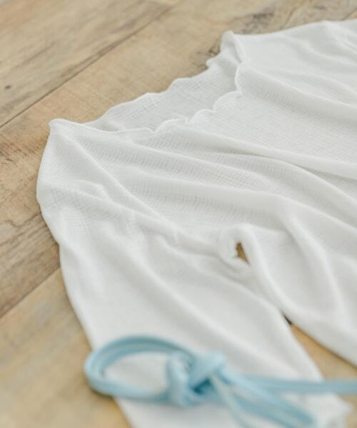 ITEMS URBANRESEARCH（アイテムズ アーバンリサーチ）の「シアーメロウハンソデプルオーバー（Tシャツ/カットソー・レディース・ホワイト/ブラック/ライトブルー・FREE）」の4枚目の写真