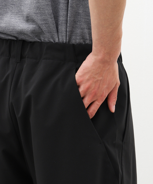 Goldwin One Tuck Tapered Light Pants 美品 One Tuck Tapered Light Pants – Goldwin America