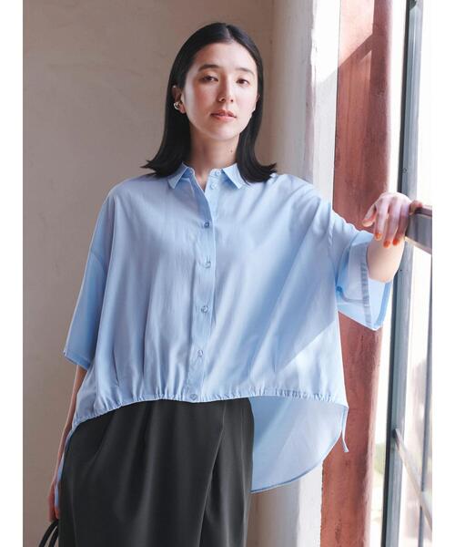 Samansa Mos2 blue(サマンサモスモスブルー)の「前裾ドロストシャツ(シャツ/ブラウス・レディース・イエロー/オフホワイト/サックスブルー・F)」の4枚目の写真