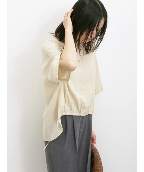 Samansa Mos2 blue(サマンサモスモスブルー)の「前裾ドロストシャツ(シャツ/ブラウス・レディース・イエロー/オフホワイト/サックスブルー・F)」の22枚目の写真