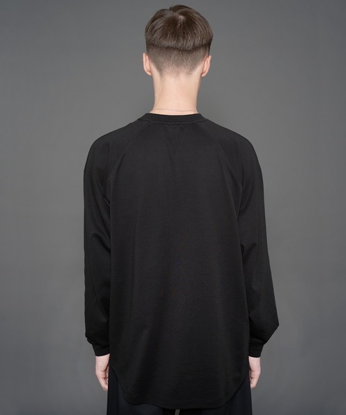 FORTUNA HOMME(フォルトゥナオム)の「FORTUNAHOMME Soft ClearPonti L/S Tee(Tシャツ/カットソー・メンズ・ブラック/ベージュ/ホワイト・2/1)」の6枚目の写真