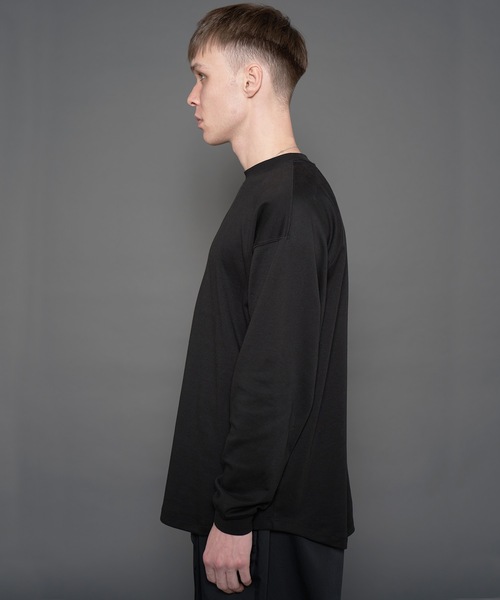 FORTUNA HOMME(フォルトゥナオム)の「FORTUNAHOMME Soft ClearPonti L/S Tee(Tシャツ/カットソー・メンズ・ブラック/ベージュ/ホワイト・2/1)」の7枚目の写真
