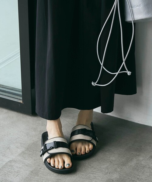 coen（コーエン）の「【C.Mt】SLIDE　SANDAL（23cm／24cm／25cm）（WEB限定サイズ）（サンダル・レディース・ブラック/ベージュ/その他1・23cm/24cm/25cm）」の2枚目の写真