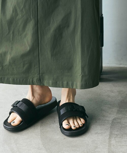 coen（コーエン）の「【C.Mt】SLIDE　SANDAL（23cm／24cm／25cm）（WEB限定サイズ）（サンダル・レディース・ブラック/ベージュ/その他1・23cm/24cm/25cm）」の5枚目の写真