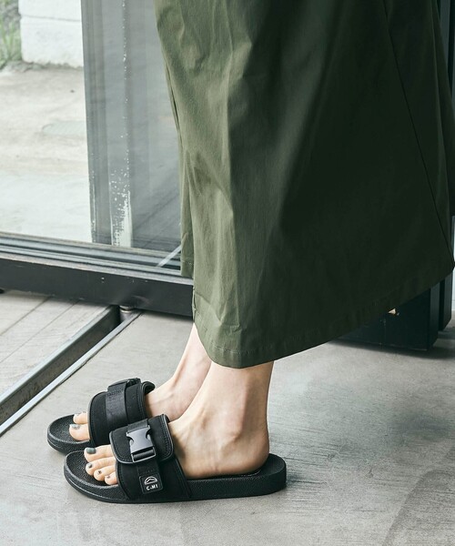 coen（コーエン）の「【C.Mt】SLIDE　SANDAL（23cm／24cm／25cm）（WEB限定サイズ）（サンダル・レディース・ブラック/ベージュ/その他1・23cm/24cm/25cm）」の6枚目の写真