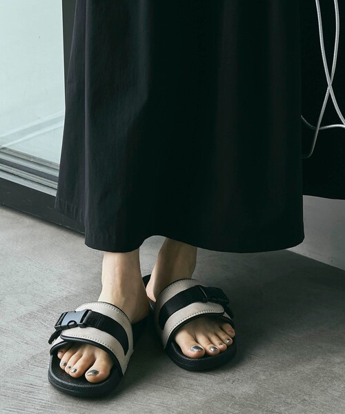 coen（コーエン）の「【C.Mt】SLIDE　SANDAL（23cm／24cm／25cm）（WEB限定サイズ）（サンダル・レディース・ブラック/ベージュ/その他1・23cm/24cm/25cm）」の11枚目の写真