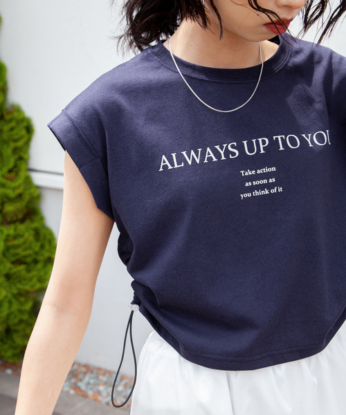 Chillfar（チルファー）の「サイドシャーリングTシャツ（Tシャツ/カットソー・レディース・チャコール/オートミール/ホワイト/ネイビー・FREE）」の9枚目の写真