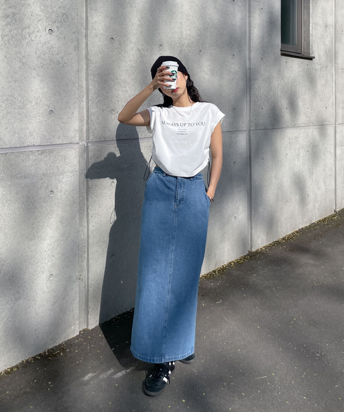 Chillfar（チルファー）の「サイドシャーリングTシャツ（Tシャツ/カットソー・レディース・チャコール/オートミール/ホワイト/ネイビー・FREE）」の12枚目の写真