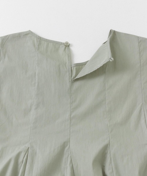 ITEMS URBANRESEARCH（アイテムズ アーバンリサーチ）の「フレンチフレアブラウス（シャツ/ブラウス・レディース・ブラック/オフホワイト/ライトカーキ・FREE）」の21枚目の写真