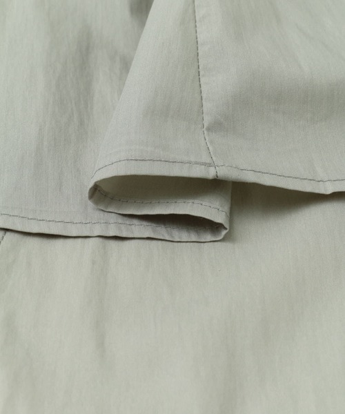 ITEMS URBANRESEARCH（アイテムズ アーバンリサーチ）の「フレンチフレアブラウス（シャツ/ブラウス・レディース・ブラック/オフホワイト/ライトカーキ・FREE）」の22枚目の写真