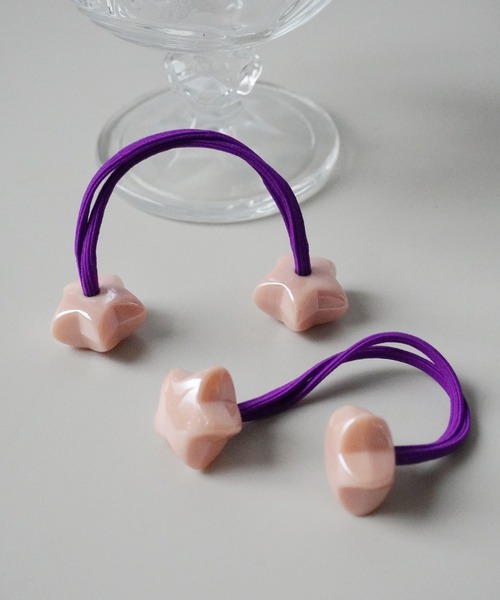 hymy（ヒュミュ）の「【 hymy-ヒュミュ- 】バイカラー スター ヘアゴム 2個セット ( kids ) #_（ヘアゴム・キッズ・グリーン/パープル/イエロー/オレンジ/ライトピンク/ブルー・FREE）」の6枚目の写真