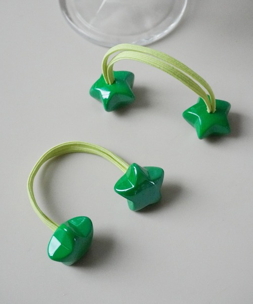 hymy（ヒュミュ）の「【 hymy-ヒュミュ- 】バイカラー スター ヘアゴム 2個セット ( kids ) #_（ヘアゴム・キッズ・グリーン/パープル/イエロー/オレンジ/ライトピンク/ブルー・FREE）」の3枚目の写真