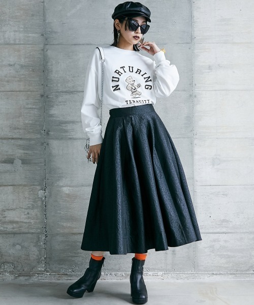 GEVS.（ジェイヴィス）の「 ピグメント染ロングスリーブTシャツ ＜大きいサイズ有＞GEVS.（Tシャツ/カットソー・レディース・オフホワイト/チャコール/ピンク・3L/LL/L/M/5L/4L）」の14枚目の写真