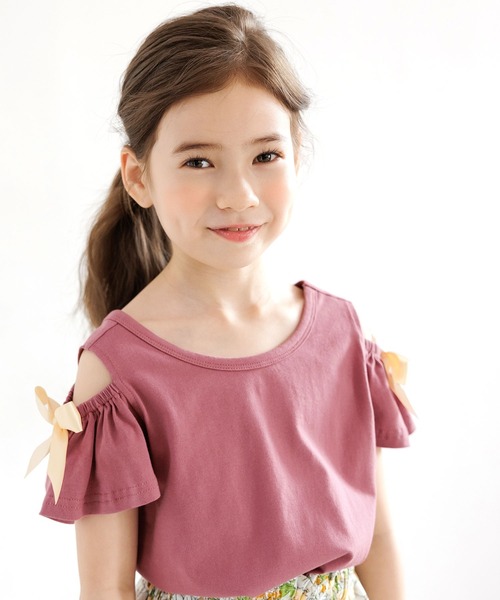 Bee des Bee(ビーデスビー)の「肩リボンオフショルトップス(Tシャツ/カットソー・キッズ・グレー/ミント/パープル系/チャコール/ブルー系/ローズ・110cm/100cm/120cm/140cm/150cm/130cm)」の6枚目の写真