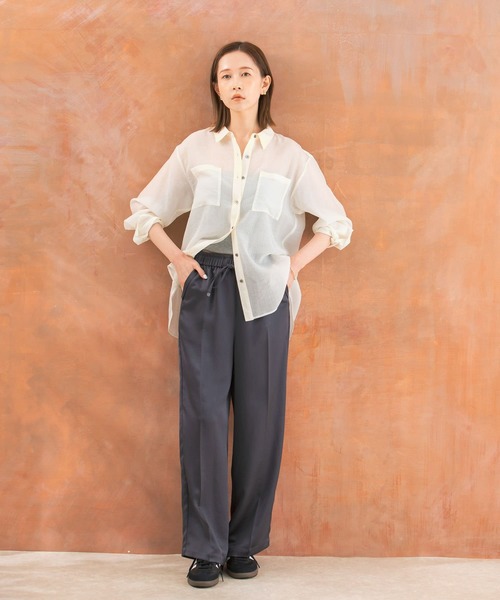 URBAN RESEARCH ROSSO WOMEN(アーバンリサーチ ロッソ)の「サテンイージーパンツ(その他パンツ・レディース・チャコールグレー/ブラウン・FREE)」の8枚目の写真